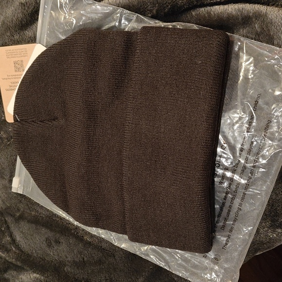 Carhartt A18001 Men's Acrylic Hat Beanie - Picture 3 of 3